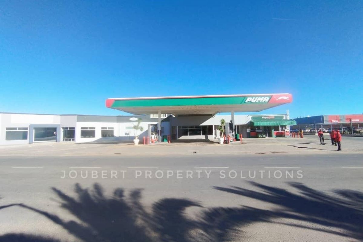 EXCEPTIONAL BUSINESS PROPERTY FOR SALE IN MARIENTAL - NAMIBIA - Photo 4