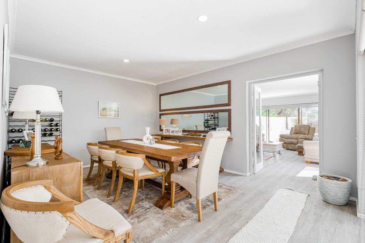 4 BEDROOM HOME FOR SALE IN FOURWAYS GARDENS RESIDENTIAL ESTATE - Photo 5