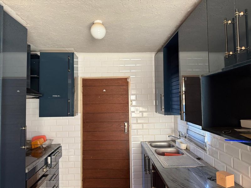 3 bed for sale in skycity - Photo 3