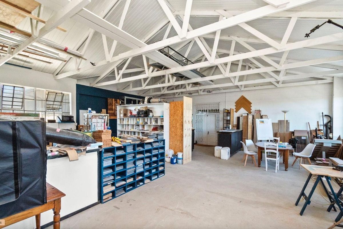 Versatile Commercial & Live/Work Opportunity in Spencer Square, Salt River - Photo 4