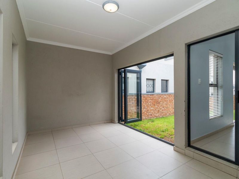 Modern house available to rent - Photo 7