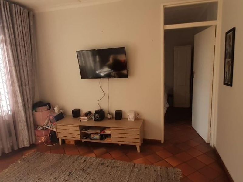 Charming 1-Bedroom Garden Flat in Fields Hill - Available 1 August, No Pets - Photo 9