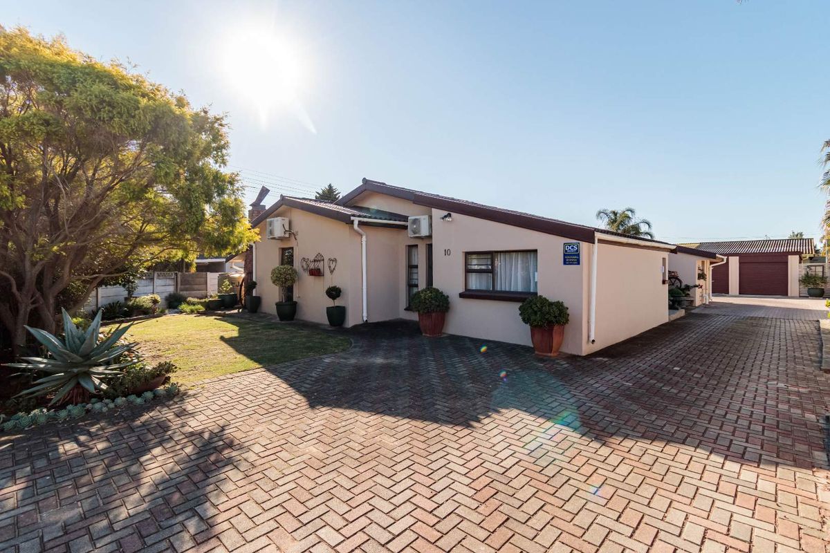 4 Bedroom Family Home – Manor Heights, Despatch - Photo 4