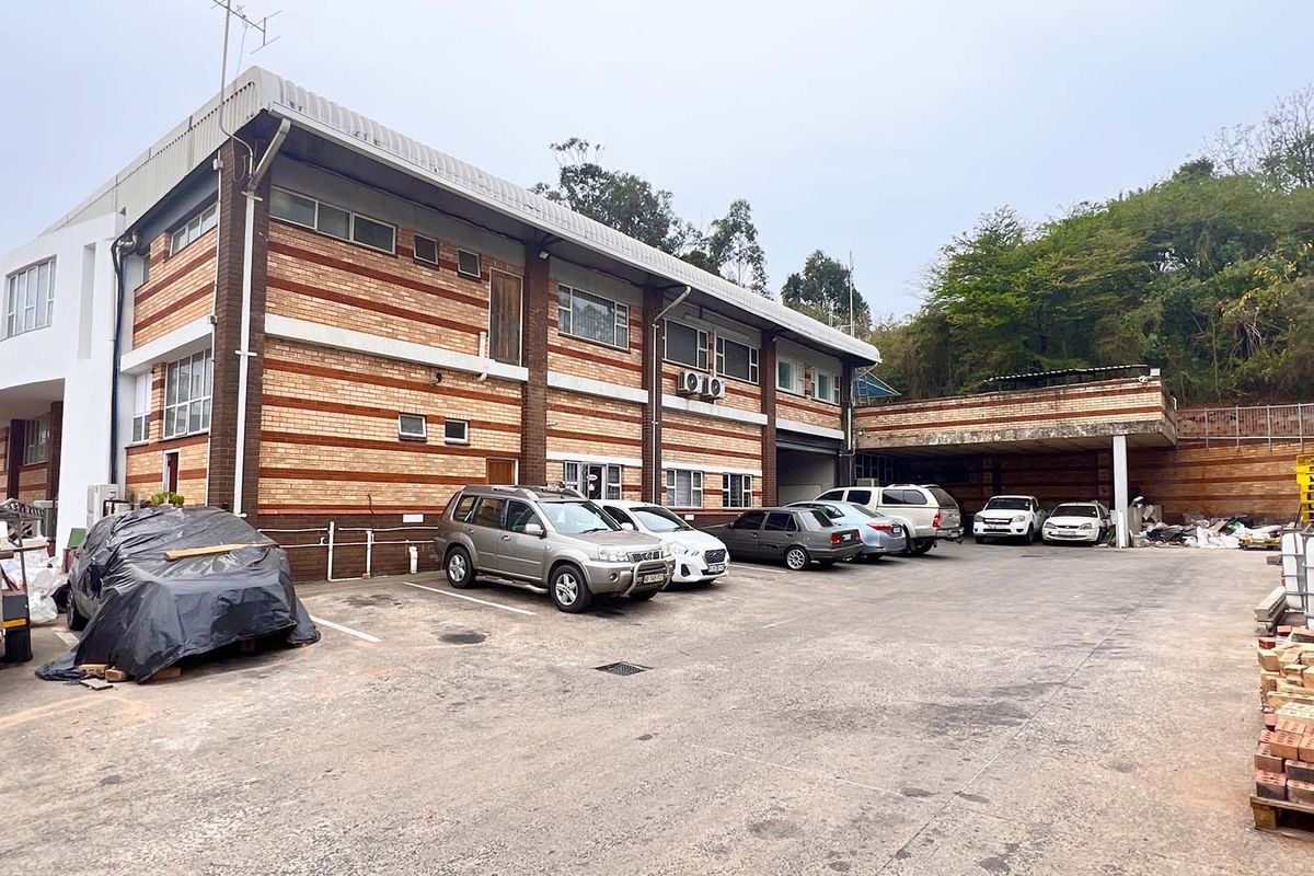 Warehouse / Factory / Offices For Sale – Redhill - Photo 3
