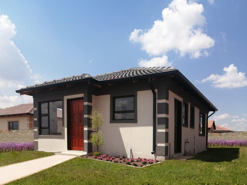 NEW DEVELOPMENT, ALL COSTS INCLUDED, FULL TITLE STANDS. NO DEPOSITS / 100% BONDS (dependent on client profile) - Photo 2