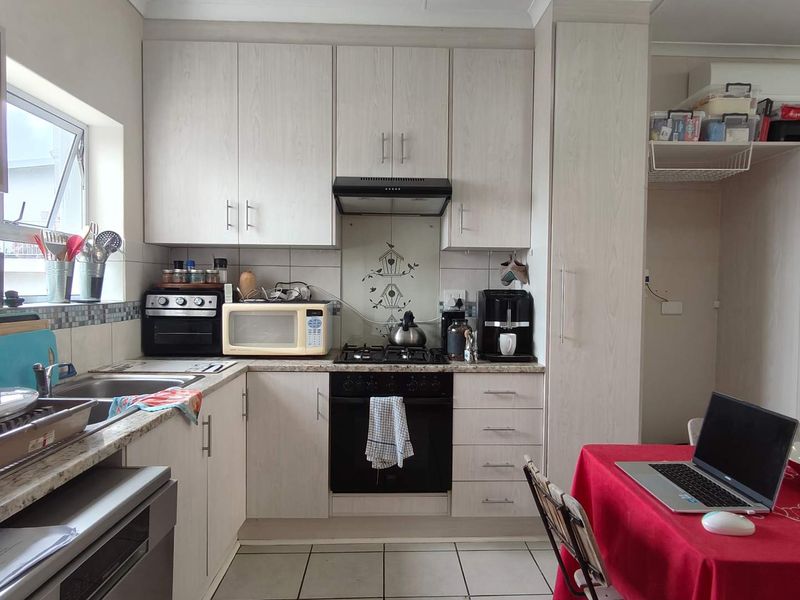 Apartment for sale in neat complex - Photo 5