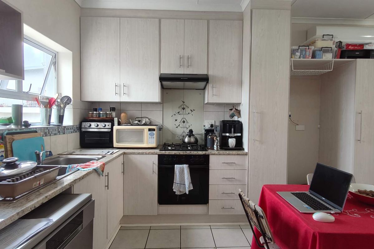 Apartment for sale in neat complex - Photo 5