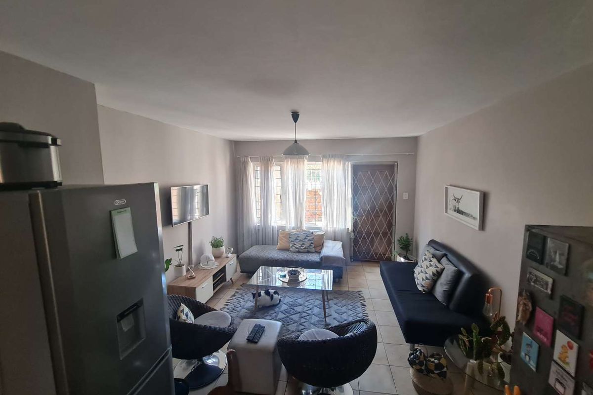 Lunnon Court, 2 bedroom duplex to rent - Photo 2