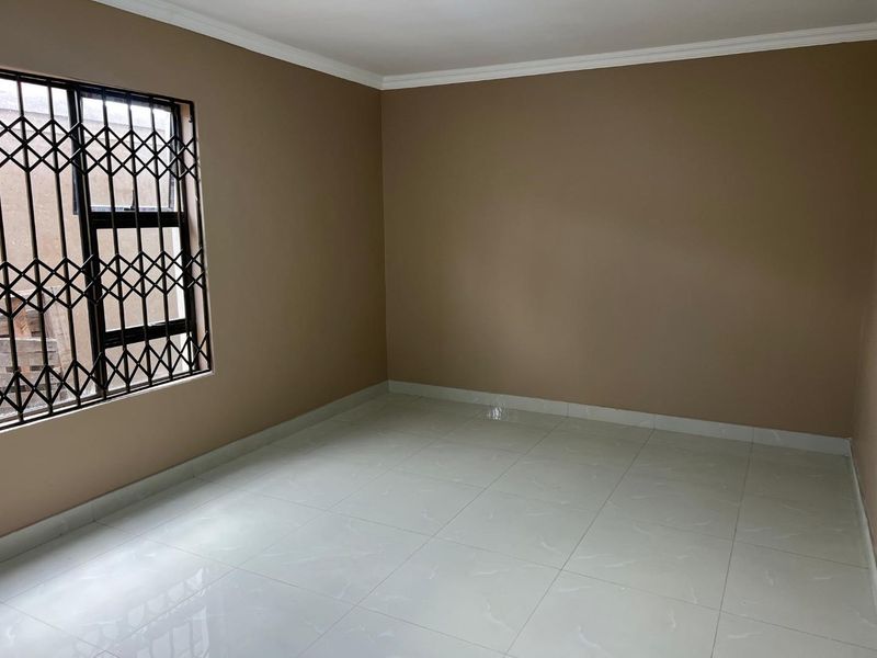 2 Bedroom House to Rent in Edleen Kempton park - Photo 10