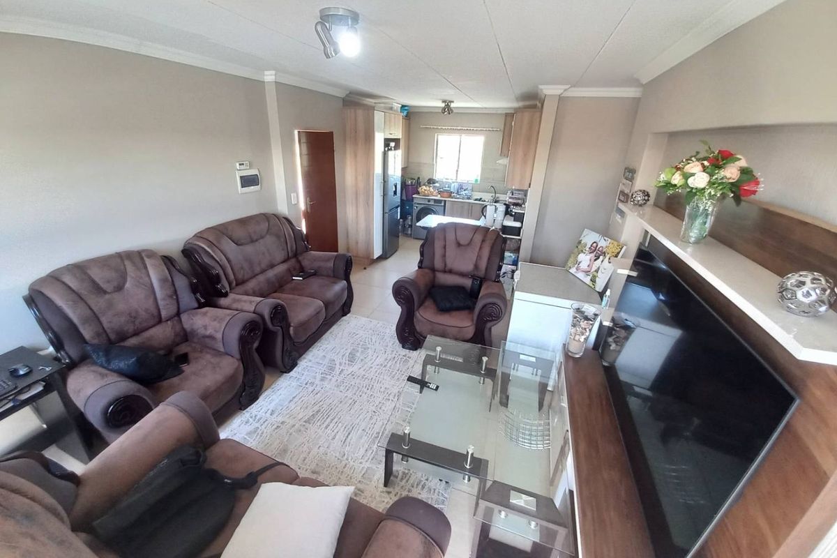 Spacious Living and Peace of Mind in Grand West Estate! - Photo 4