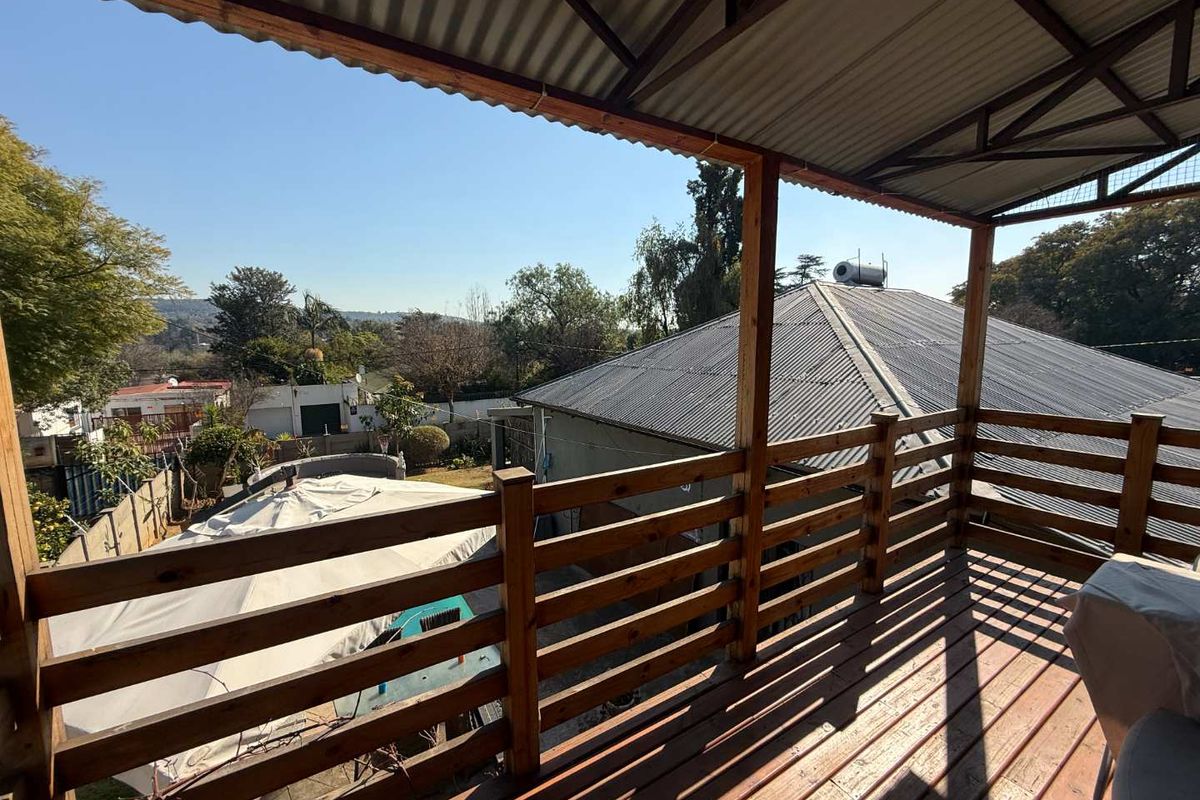 Private 1-Bedroom Duplex Garden Cottage to Let – Fontainebleau - Photo 5