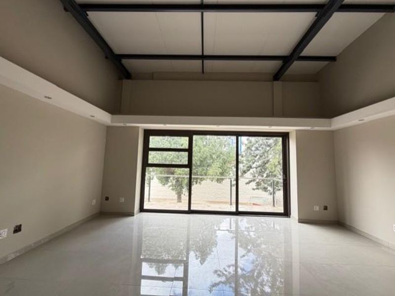 Office Space TO LET in Windhoek CBD - Photo 9