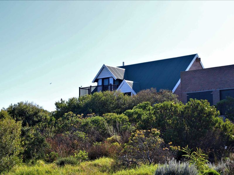 Spacious and Serene: Dana Bay's Premier Stand for Sale - Photo 2