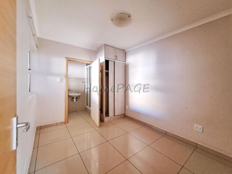Hermes, Walvis Bay:  Very neat 2 Bedr unit in Natalie Park is for sale - Photo 9