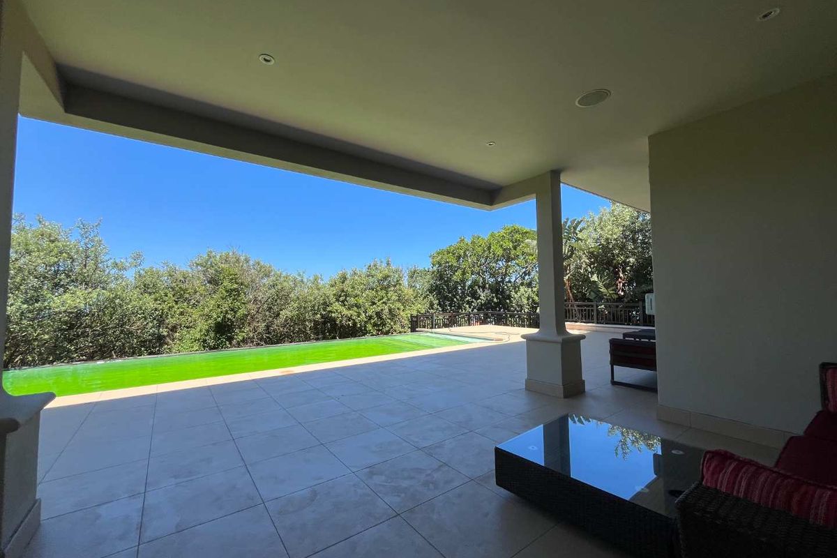 Experience Unmatched Coastal Luxury – Freestanding 5-Bedroom Home in Zimbali for Rent - Photo 4