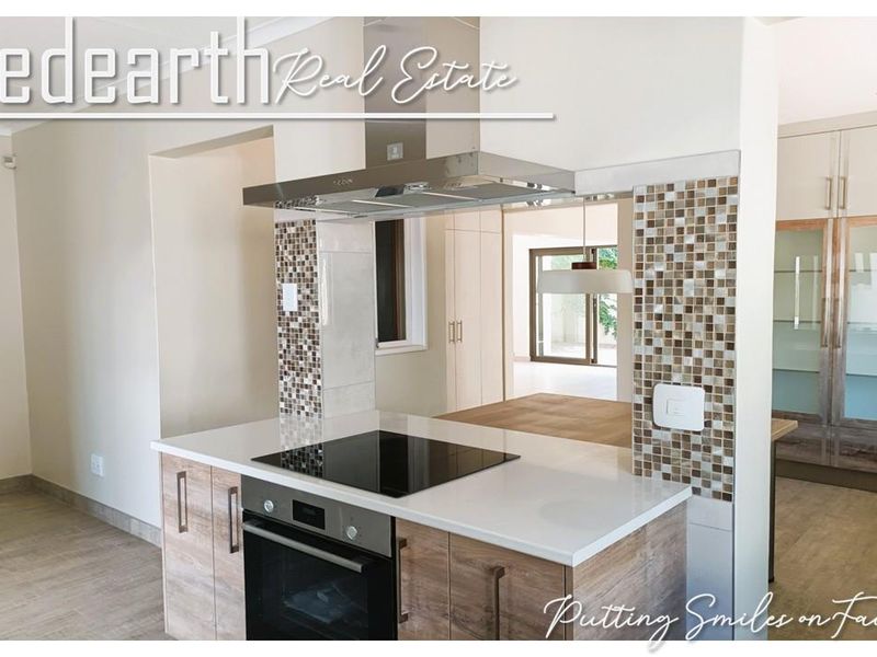 “A Newly Renovated Luxury Retreat in Prime Ludwigsdorf” - Photo 5