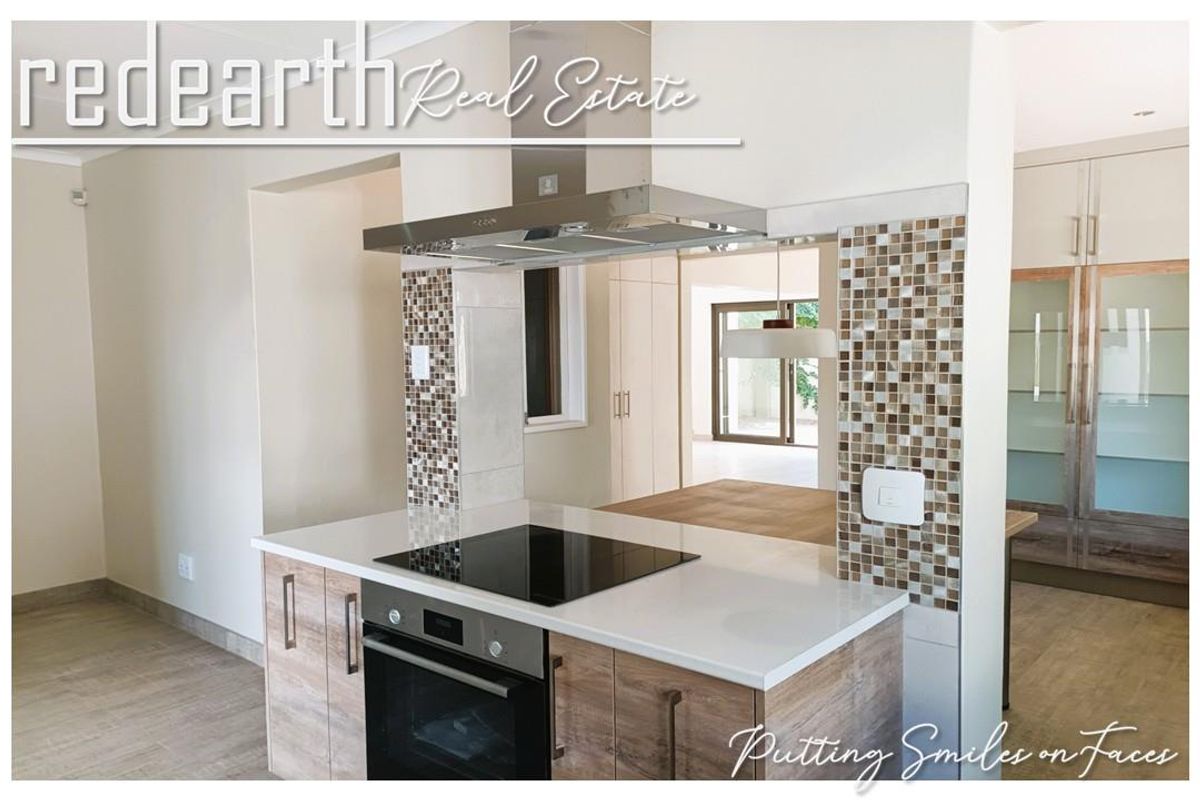 “A Newly Renovated Luxury Retreat in Prime Ludwigsdorf” - Photo 5