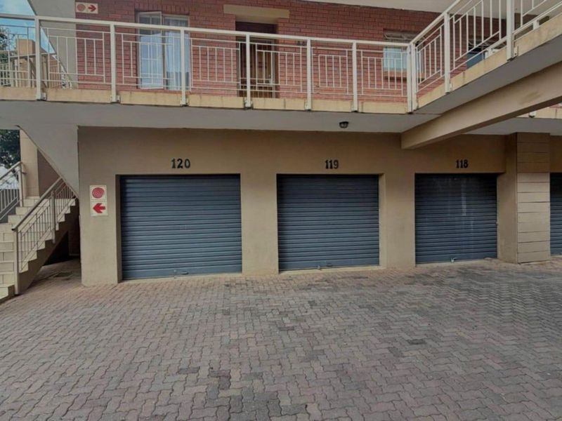FOR SALE | 3 BEDROOM TOWNHOUSE/APARTMENT IN EQUESTRIA, PRETORIA EAST - Photo 5