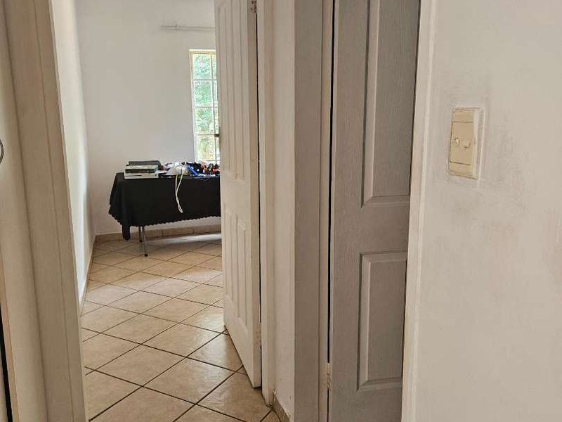 2 bedroom townhouse in the heart of winternest, akasia - Photo 7