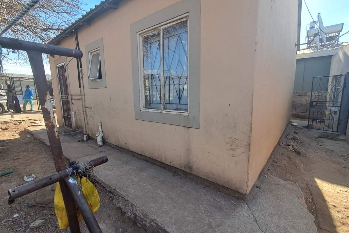 Charming 2 Bedroom House In Ivory Park. - Photo 2