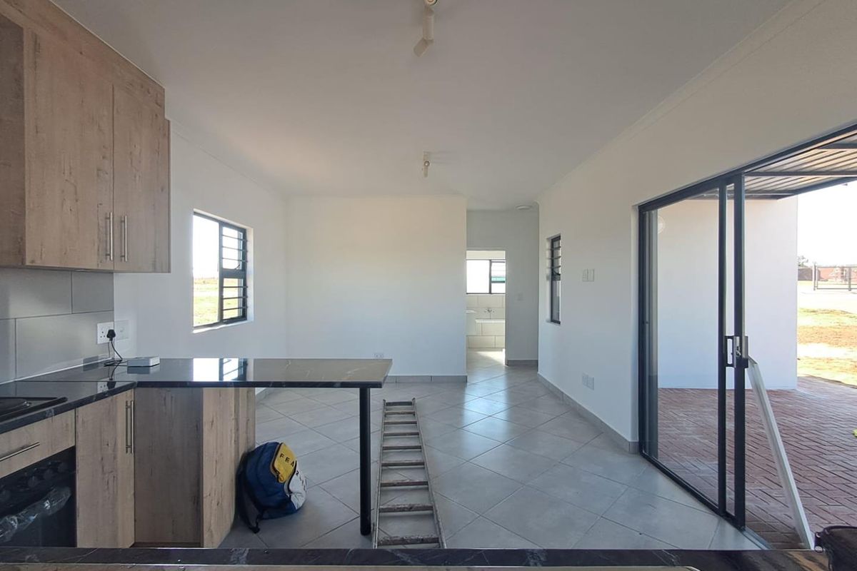 Modern Enclosed Estate Parkdene - Photo 4