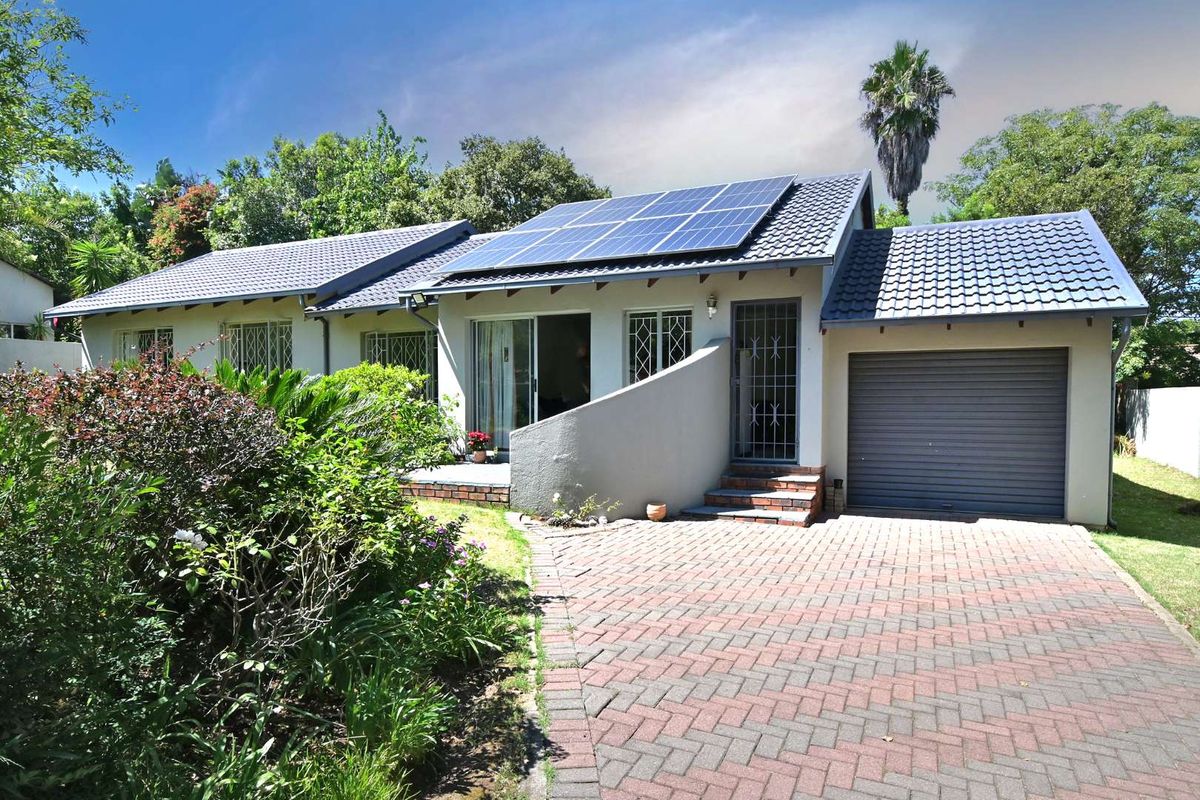 Charming Family Home in Excellent Estate - Photo 3