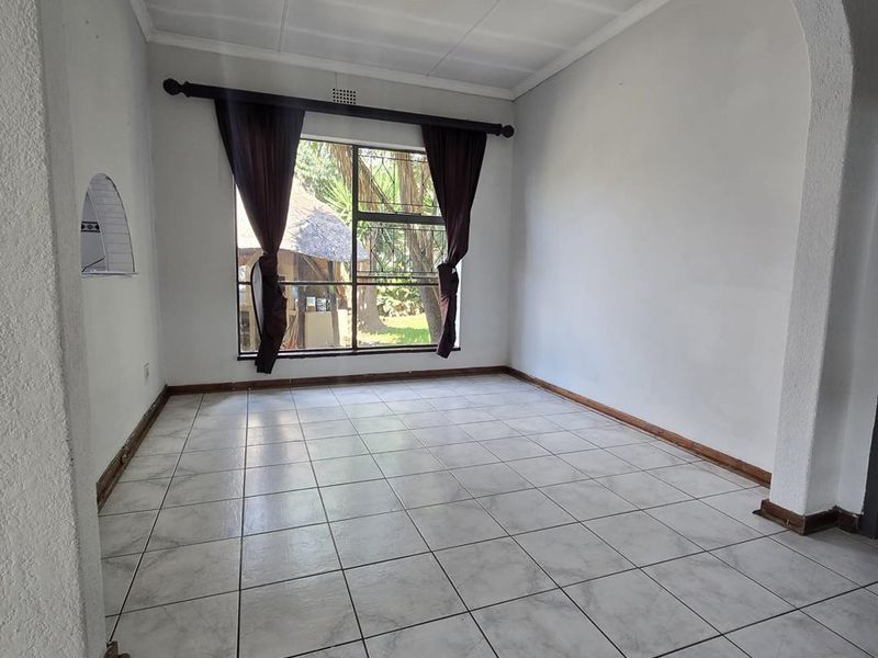 3- Bedroom Home with 2-Bedroom Flatlet - Photo 9