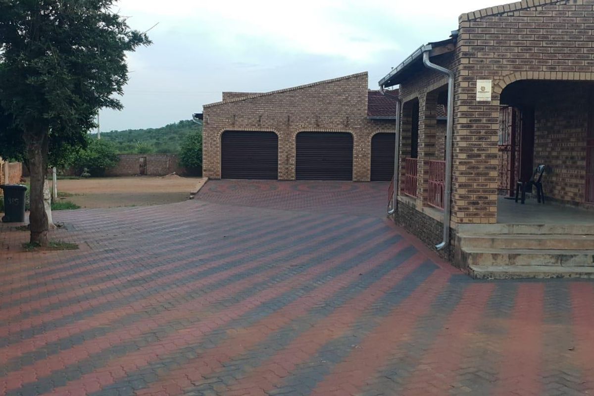 3 bedrooms house for sale in Soshanguve DD - Photo 3