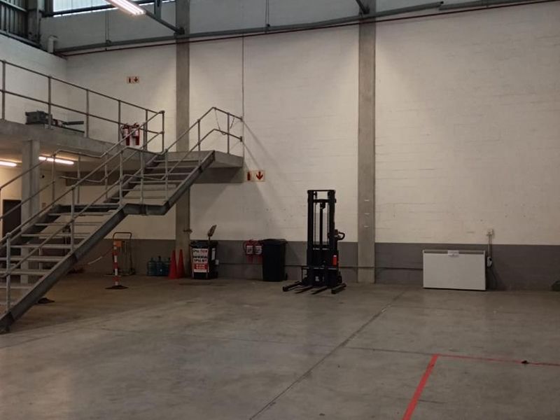 440 Secure Warehouse To Let | CTX Business Park | Airport Industria, Cape Town - Photo 4