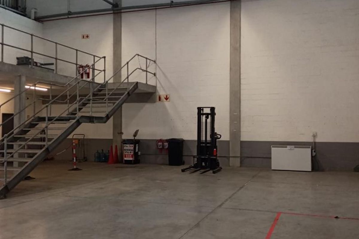 440 Secure Warehouse To Let | CTX Business Park | Airport Industria, Cape Town - Photo 4
