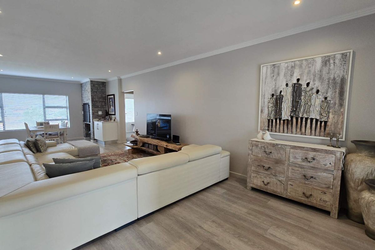 RETIREMENT VILLAGE FOR OVER 50'S - Photo 4