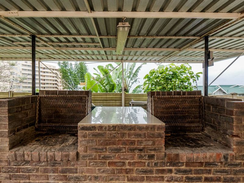 Sea views modern unit - Photo 2