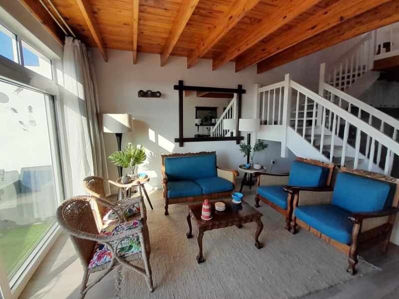 Cosy, Spacious Double Storey Apartment in Central Swakopmund! - Photo 1