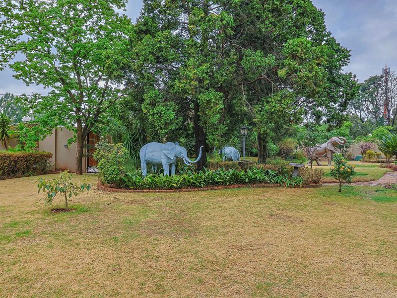 Business Opportunity or Huge Home in Florida Park - Photo 4