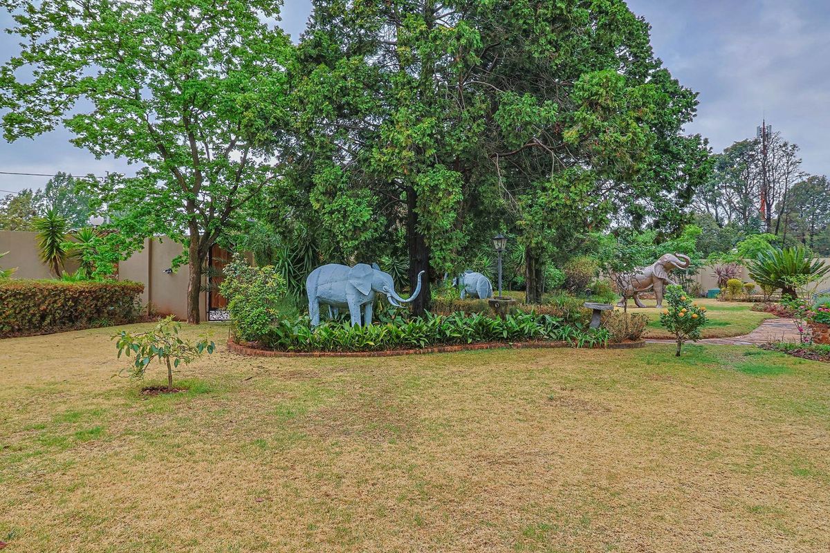 Business Opportunity or Huge Home in Florida Park - Photo 4