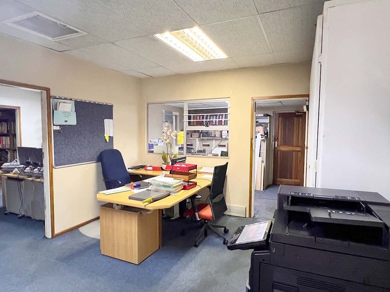 Warehouse / Factory / Offices For Sale – Redhill - Photo 6