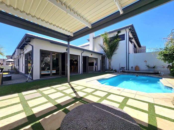 Property #2422138, House Sold in Kleine Kuppe