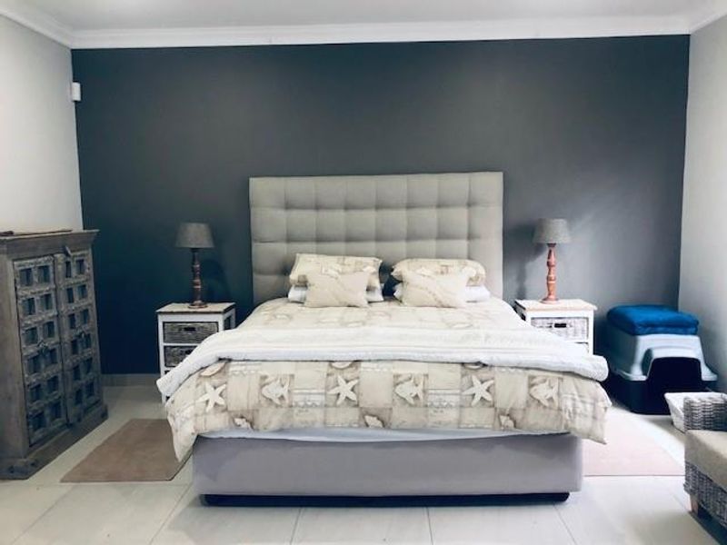 Perfect Oasis Bargain - Photo 9