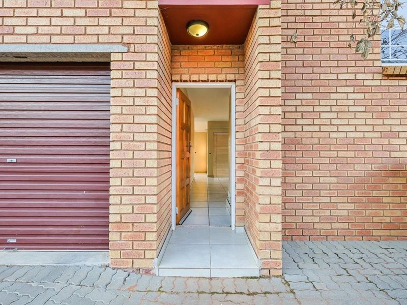 Modern 3-Bedroom Duplex in Secure Estate – Ideal for Families - Photo 3