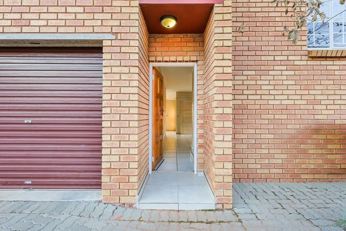 Modern 3-Bedroom Duplex in Secure Estate – Ideal for Families - Photo 3