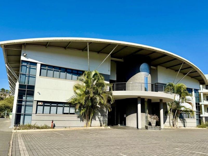 Hendra - Prime 410m2 Commercial Space in Prestigious Building – Versatile & Secure - Photo 2