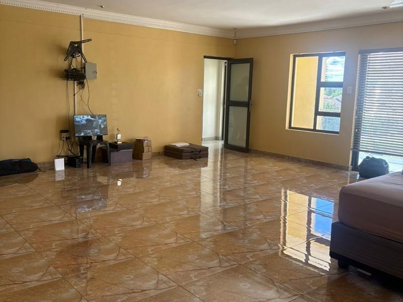 Freestanding house to let In Pionierspark - Photo 5