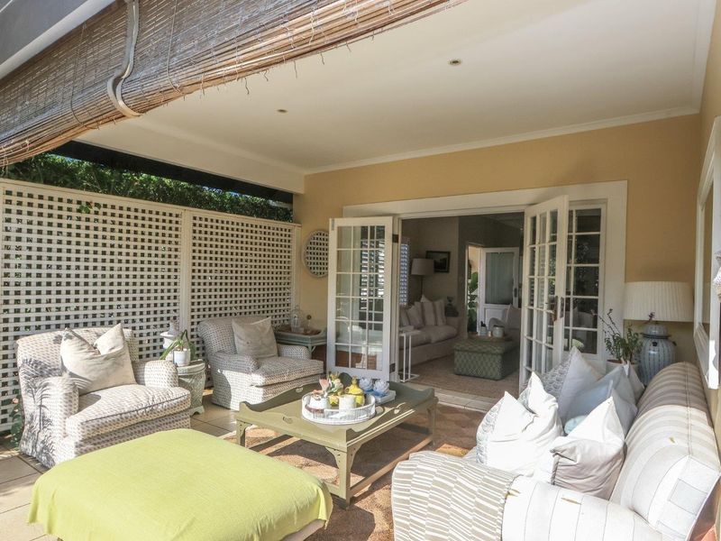Beautifully appointed, 3 Bedroom Simplex within a secure estate - Photo 5