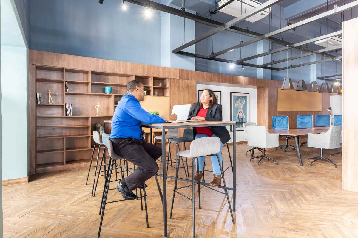 Work, meet and collaborate in a shared office space in SPACES 50 Long Street - Photo 5