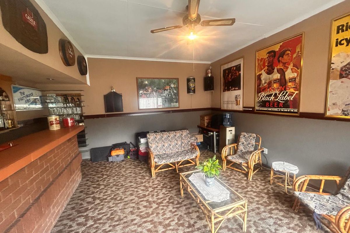 Four Bedroom House For Sale in Brackenhurst - Photo 3