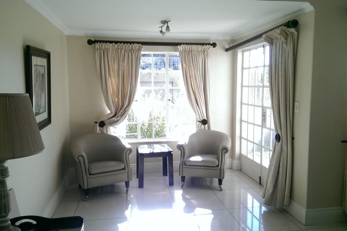 2 BEDROOM TOWNHOUSE FOR SALE IN MORNINGSIDE - Photo 2