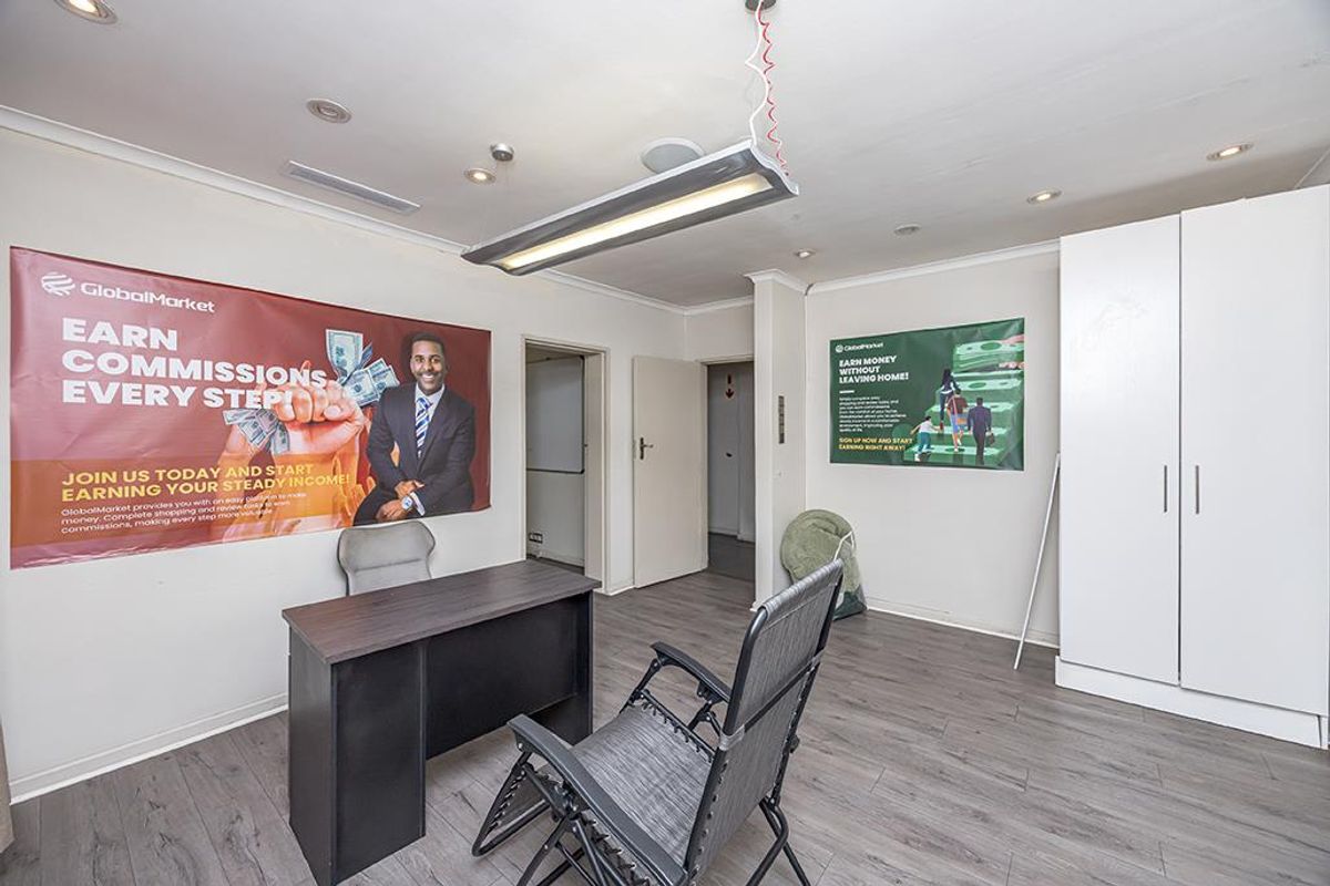 Office Space To Let in Tijgerhof - Photo 5