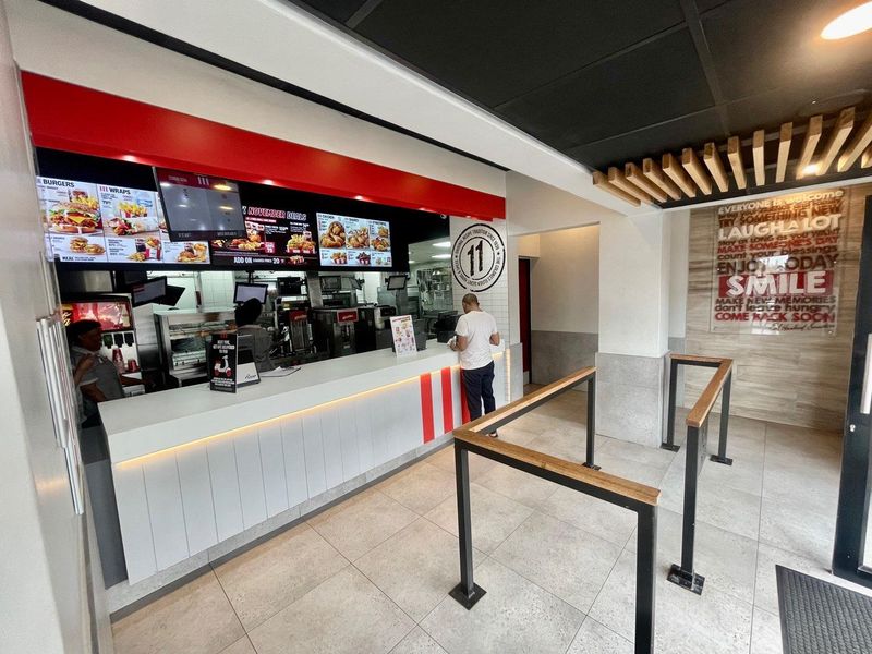 Hendra - Prime 161m2 Retail Space To Let – Ideal for Fast Food Outlet - Photo 2