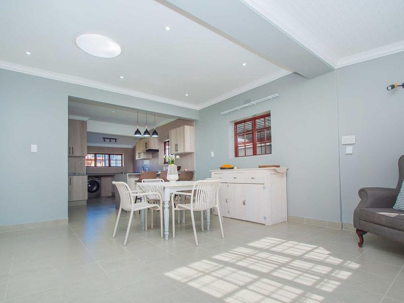 Newly Renovated Interior with All the Space of Yesteryear and Flatlet - Photo 8