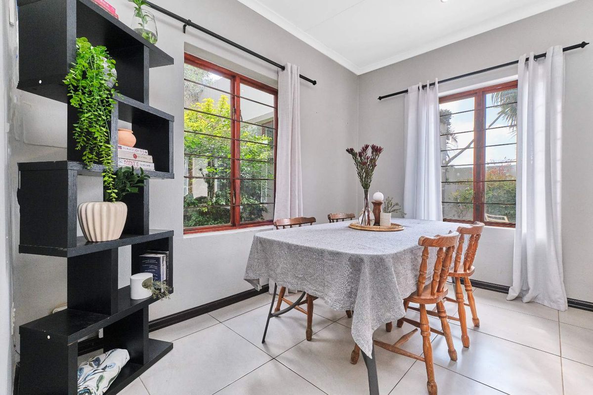 Modern Living Made Easy in a Prime Location. - Photo 5